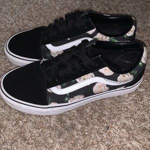 FLORAL VANS